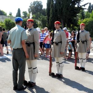 Atenas. Cambio de guardia