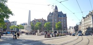 Amsterdam. Plaza Dam. Monumento Nacional a la Liberación