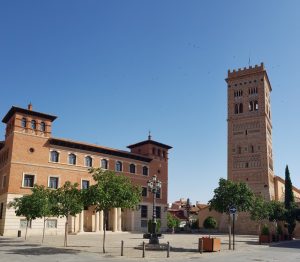 Teruel. Plaza Pérez Prado. Casa de Cultura y Torre San Martín.