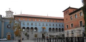 Teruel. Plaza Pérez Prado. Seminario conciliar y Casa de Cultura.